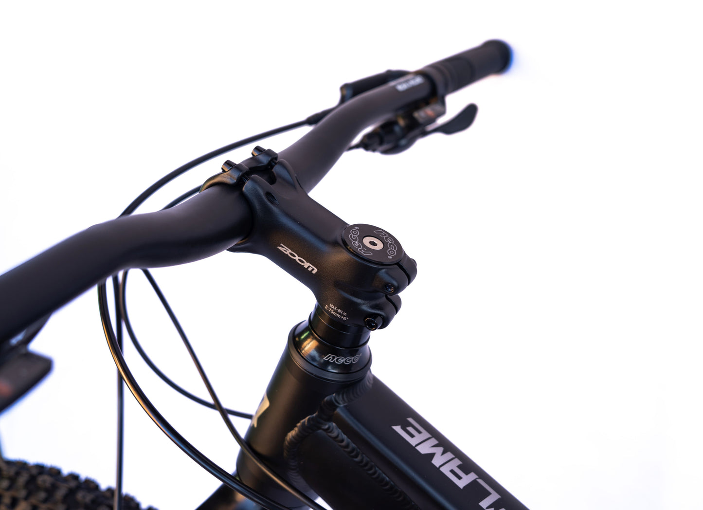 Horacio Flame M1 27.5" MTB - Shimano Altus 2×8 Speed with Hydraulic Disc Brakes